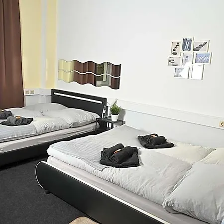 Pott - Steele 3* Essen